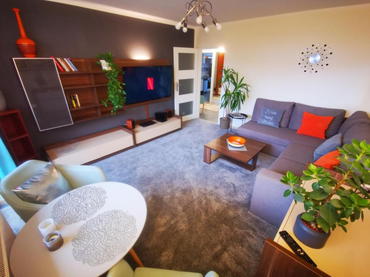 City Center Apartment สวูพสค์ ภายนอก รูปภาพ
